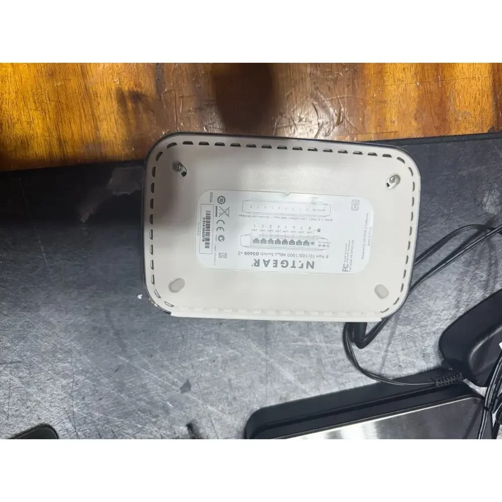 NETGEAR‎ GS605 5 Port Gigabit Ethernet Switch - Fair Condtion